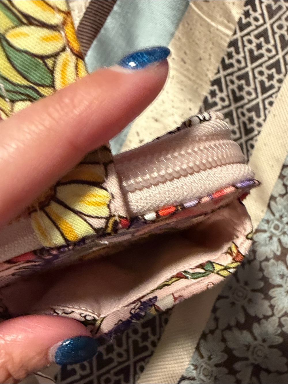 Vera Bradley Floral Quilted Wristlet Phone Pouch - Pink Multicolor - Picture 10 of 11